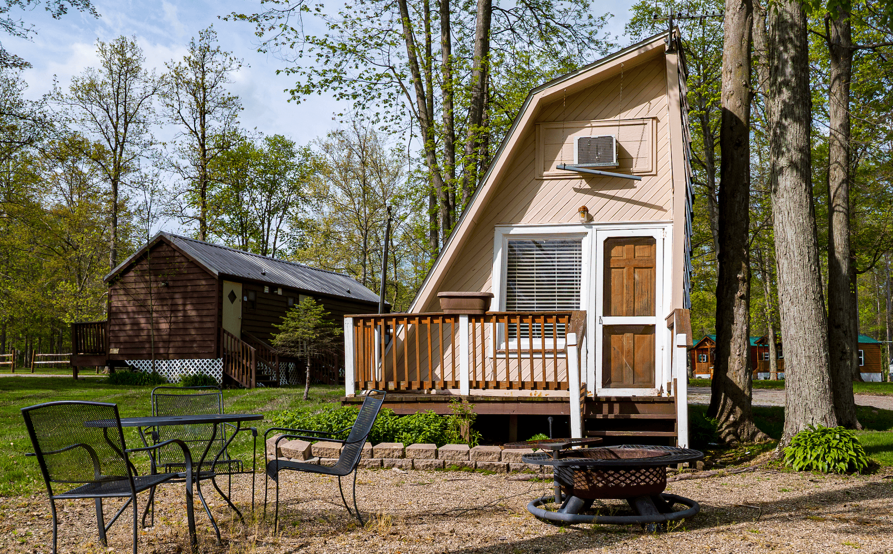 Half house cabin A