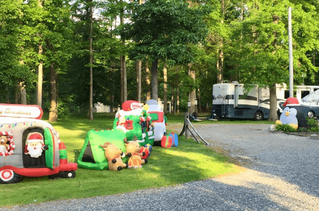 Holiday inflatables