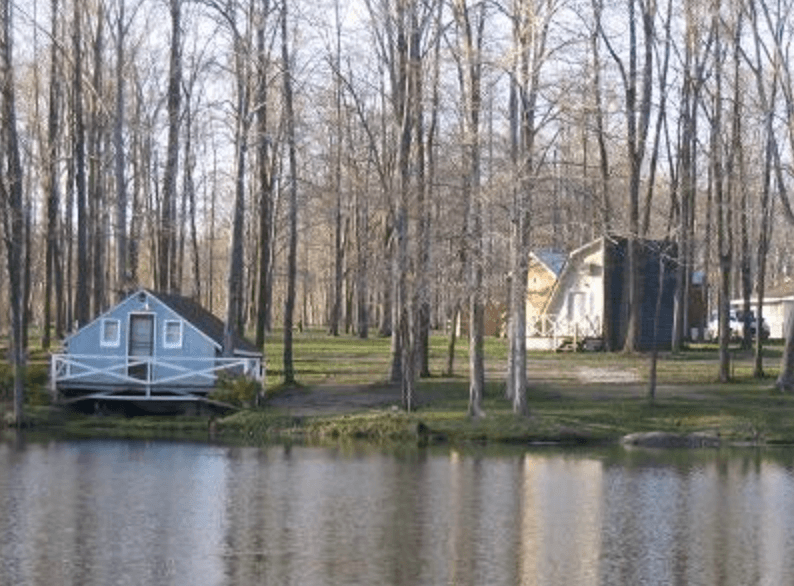 Peaceful lake view at Country Acres